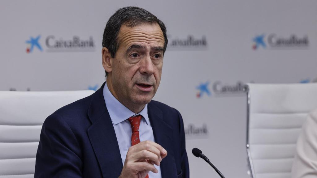 Gonzalo Gortázar, consejero delegado de Caixabank, durante la rueda de prensa de resultados del tercer trimestre de 2025 / EP