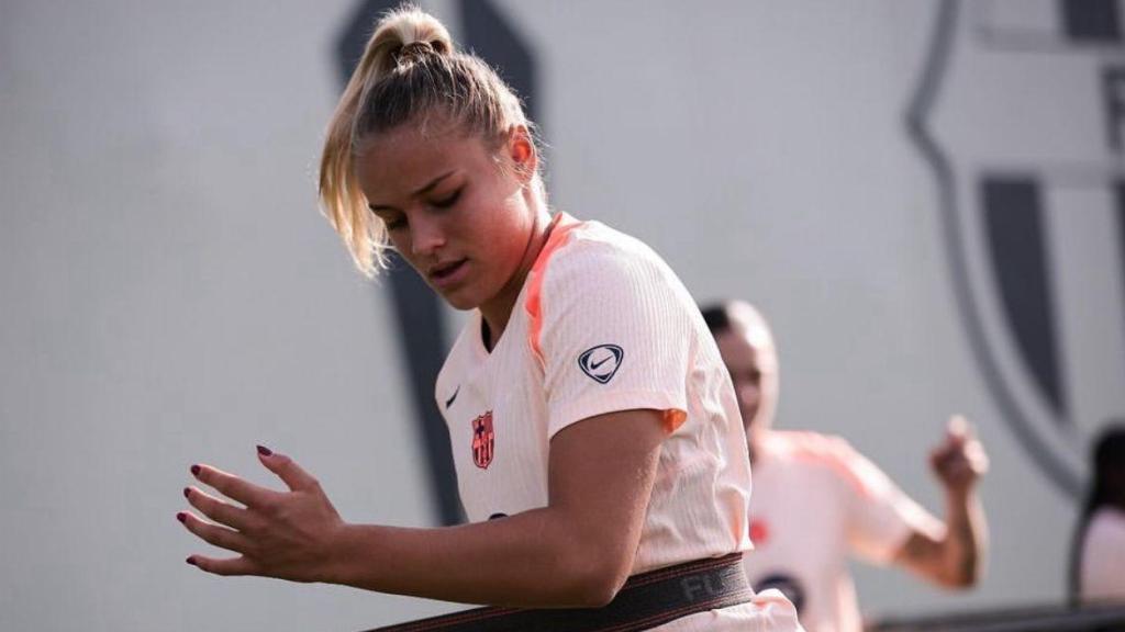 Martine Fenger en un entrenament del Barça Femení