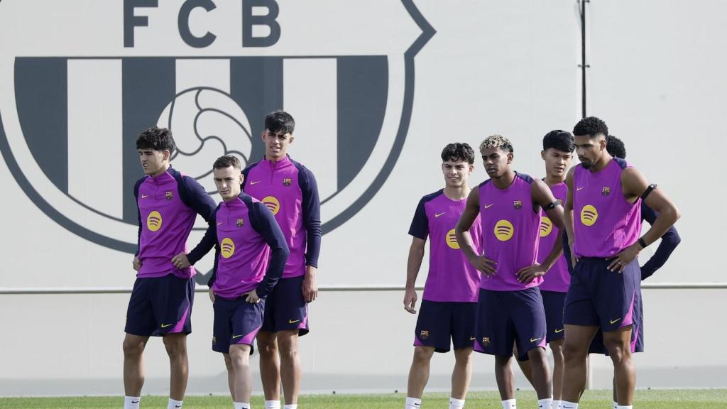 El Barça s'entrena abans d'enfrontar-se a l'Elx