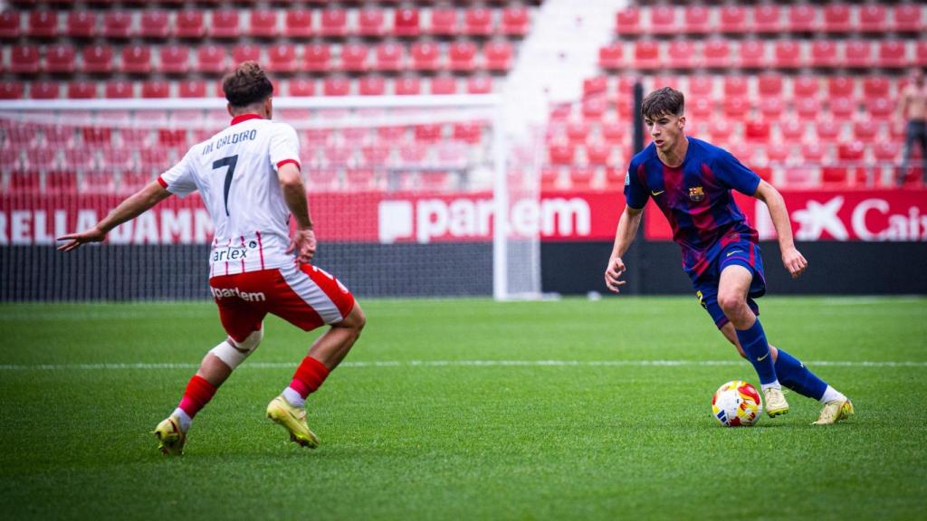 Jofre Torrents en el partido del Barça B contra el Girona B