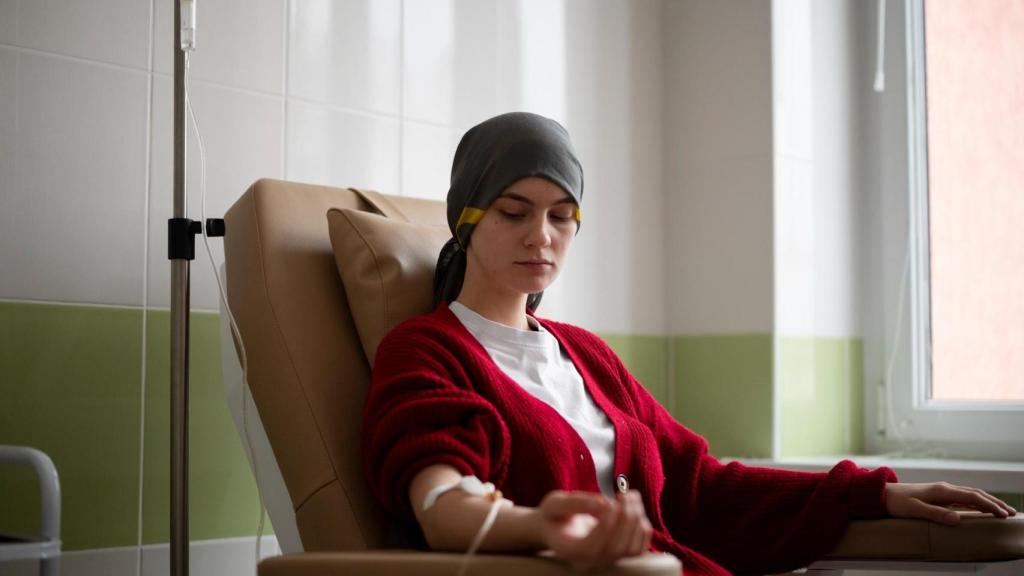 Paciente recibiendo tratamiento de quimioterapia