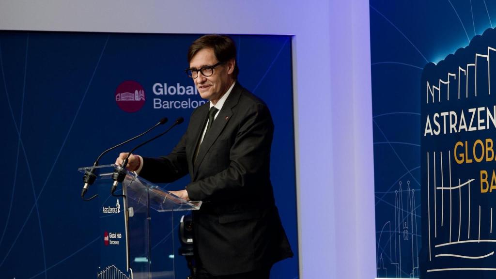 Salvador Illa, presidente de la Generalitat, inaugura las oficinas de AstraZeneca en Barcelona