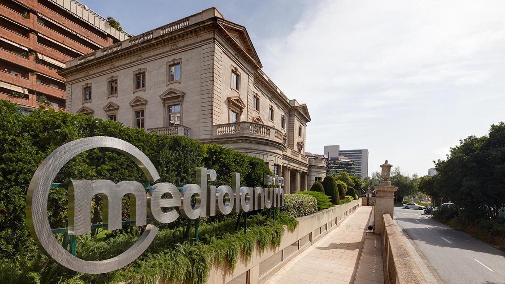 Palacete Abadal, sede de Banco Mediolanum en Barcelona