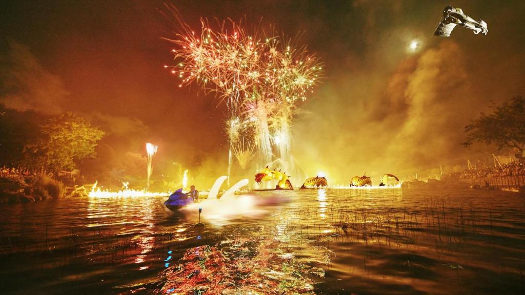 Espectáculo FiestAventura en el lago de Mediterrània de PortAventura Park