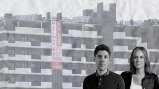 Fotomontaje de Jéssica Albiach y David Cid junto a una promoción de viviendas