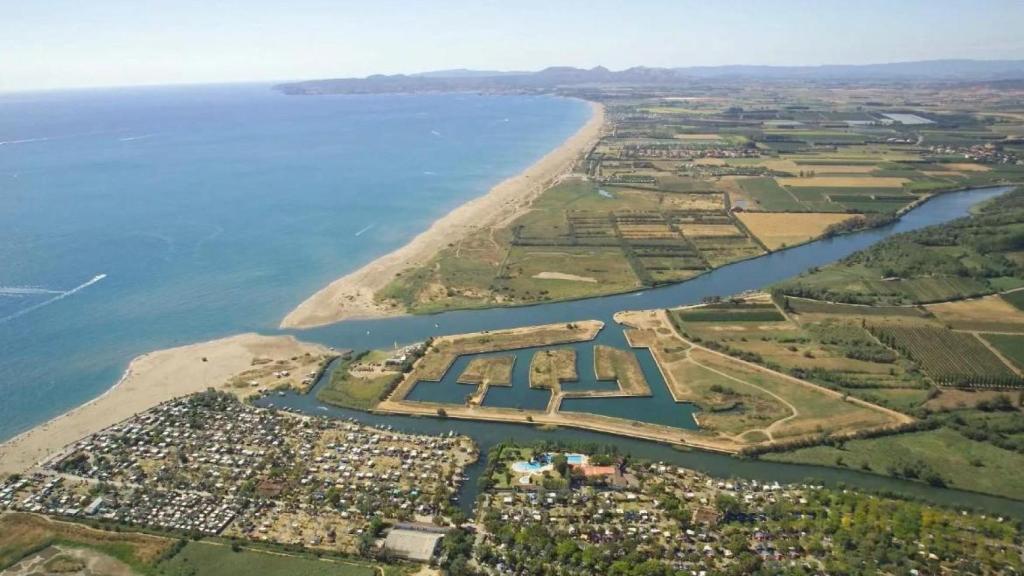 Fotografía de archivo de la desembocadura del Fluvià