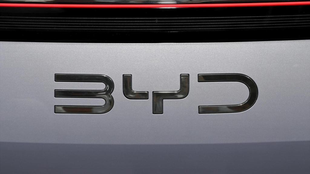 Logo de la marca de vehículos china BYD
