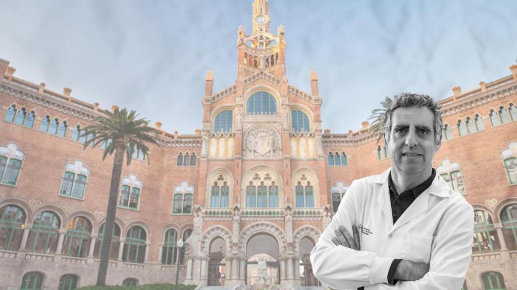 El exdirector del Instituto de Investigación contra la Leucemia Josep Carreras (IJC) y doctor Manel Esteller, con el Hospital Sant Pau de fondo