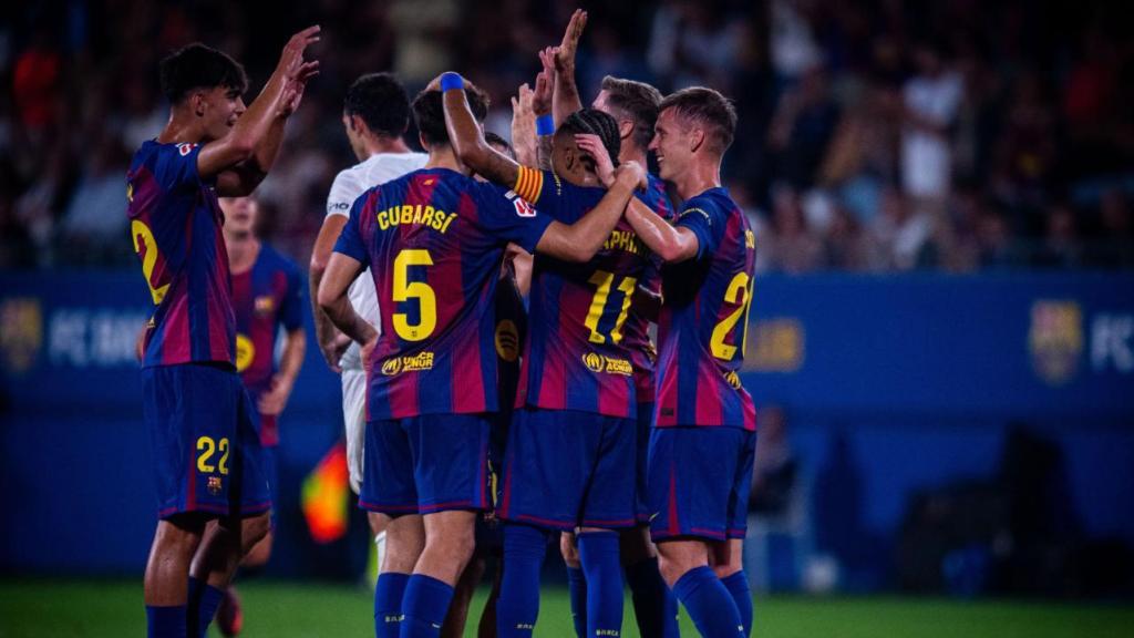 Los jugadores del Barça celebran un gol contra el Valencia