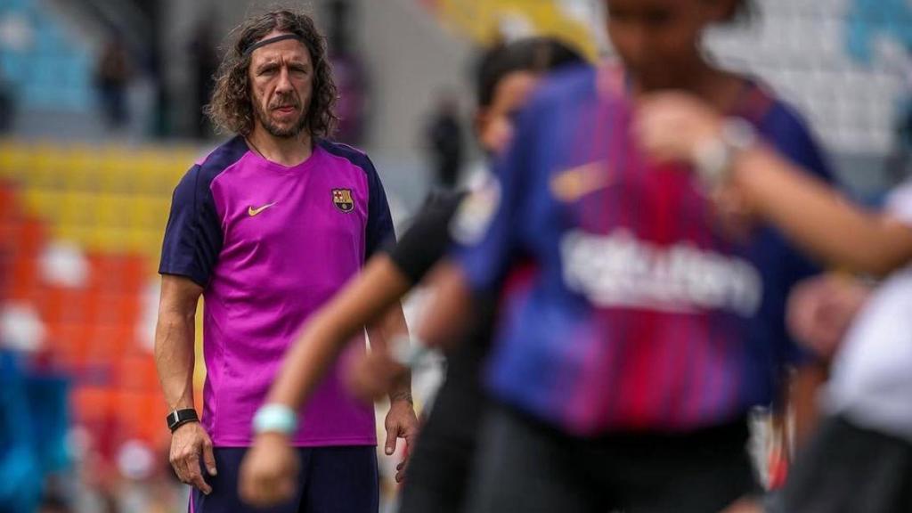 Carles Puyol en un entrenament amb els Barça Legends