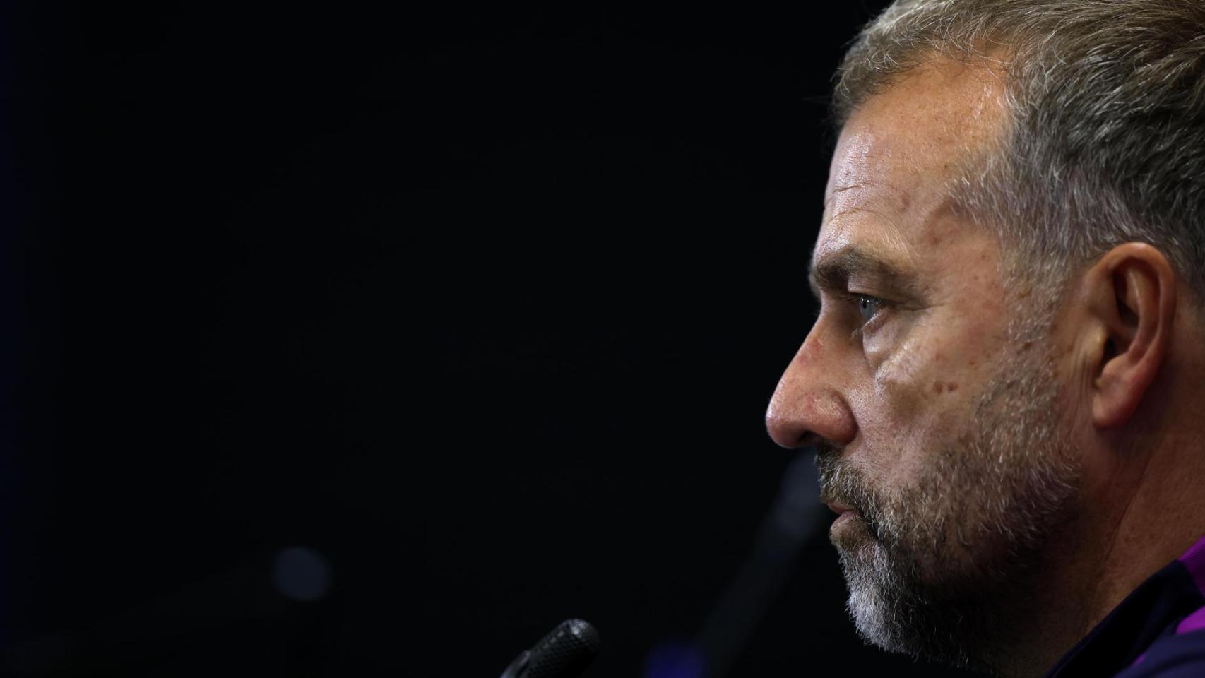 Hansi Flick atiende a los medios antes del Celta-Barça