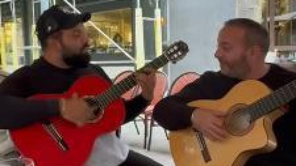 Los Gipsy Kings, en el restaurante Cheri de Barcelona