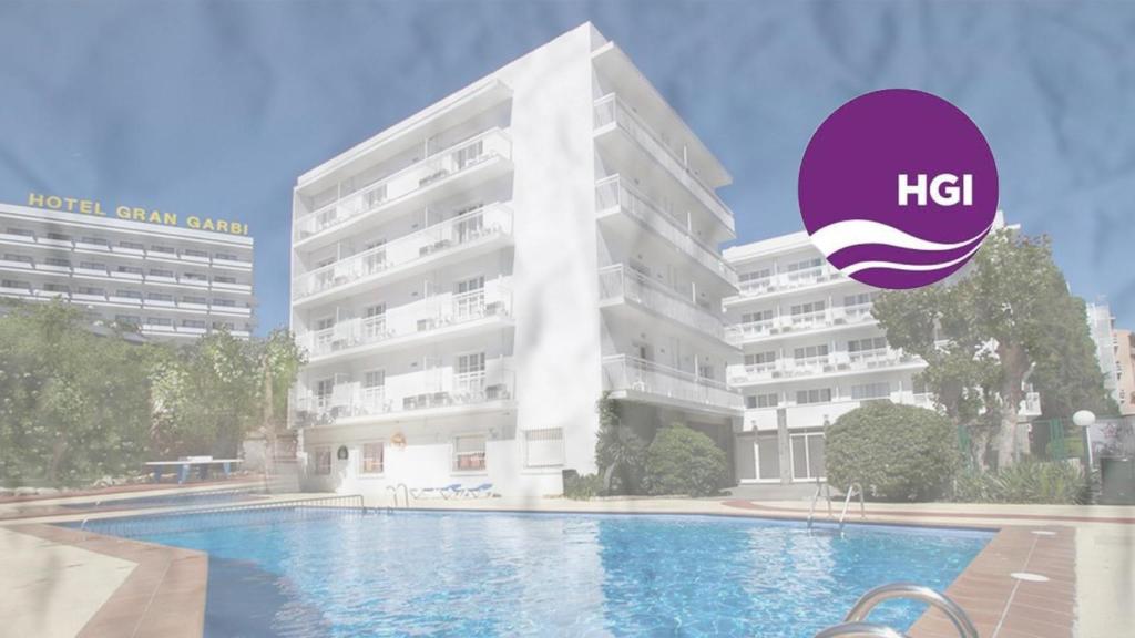 El Hotel Gran Garbí de Lloret de Mar y el logo de la cadena