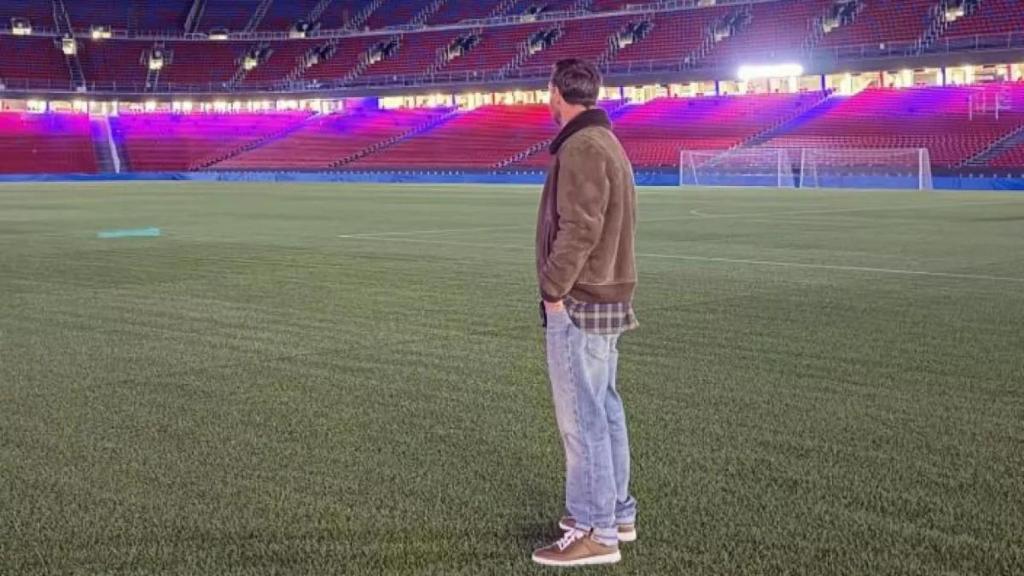 Leo Messi, en el nuevo Camp Nou, de noche