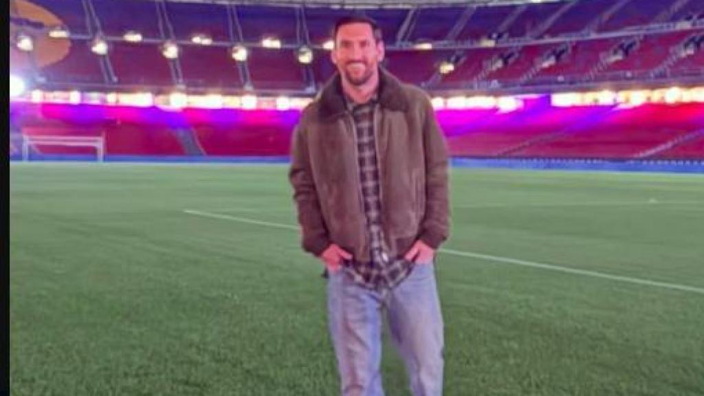 Leo Messi posa al Camp Nou