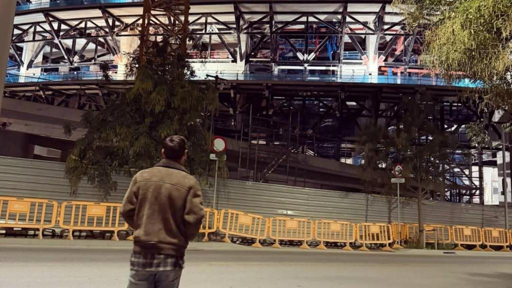 Leo Messi torna al Camp Nou i ho anuncia a Instagram (2)