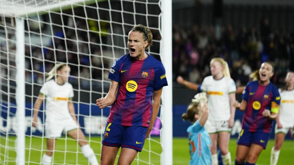 Irene Paredes celebra su gol de cabeza en el Barça Femenino-OH Leuven