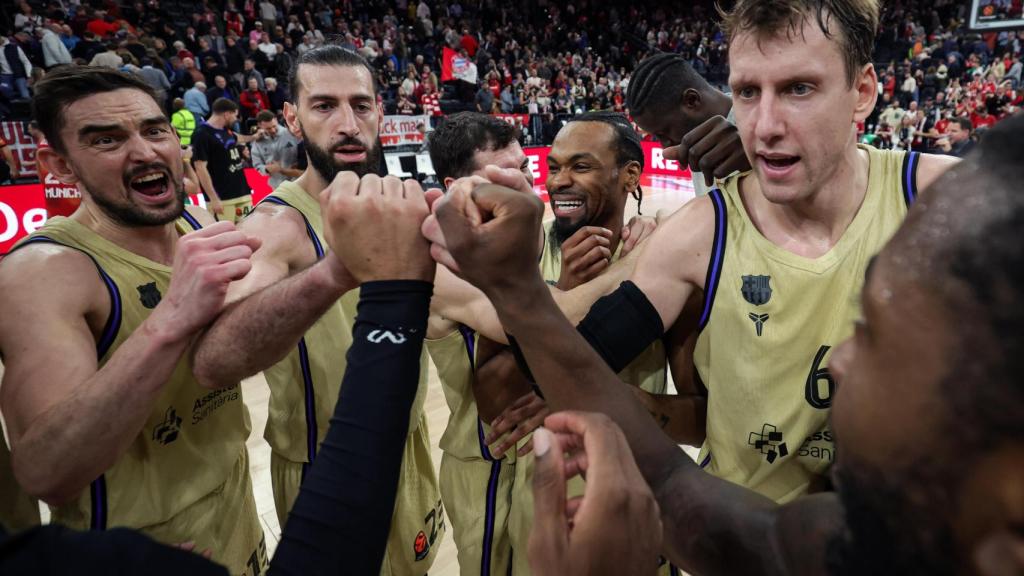 Los jugadores del Barça de basket celebran la victoria en la Euroliga contra el Bayern de Múnich