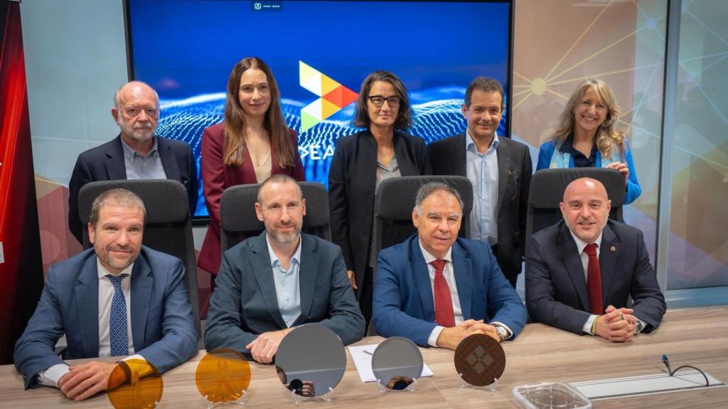 El Gobierno invierte 9,5 millones de euros en la empresa española Ideaded que desarrolla microchips sostenibles