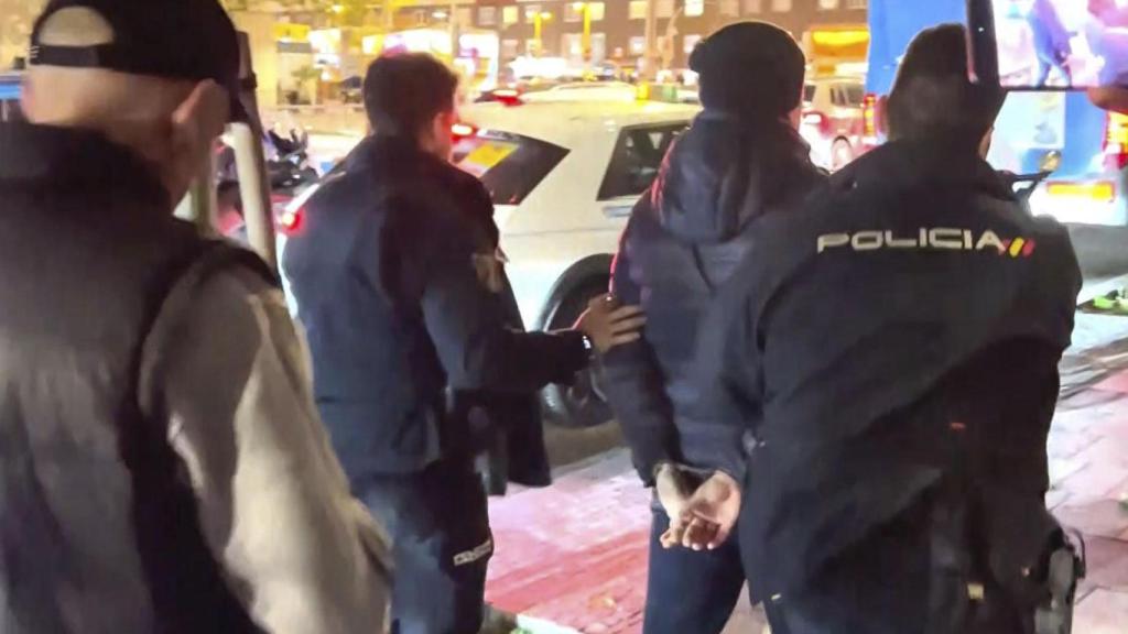 El tío de Luis Rubiales, detenido tras lanzar tres huevos contra su sobrino