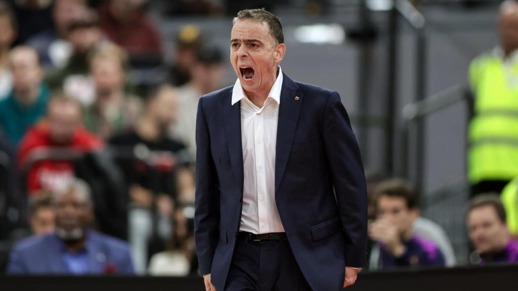 Óscar Orellana, entrenador interino del Barça