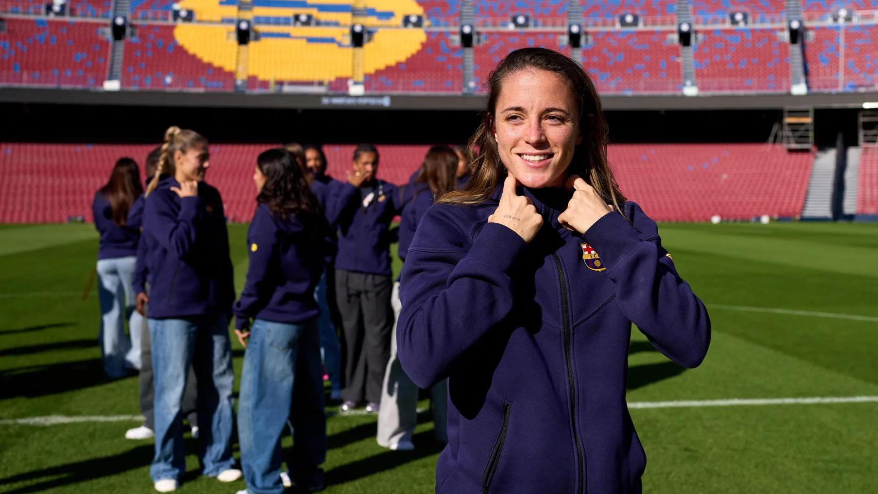El Barça Femenino visita el Camp Nou