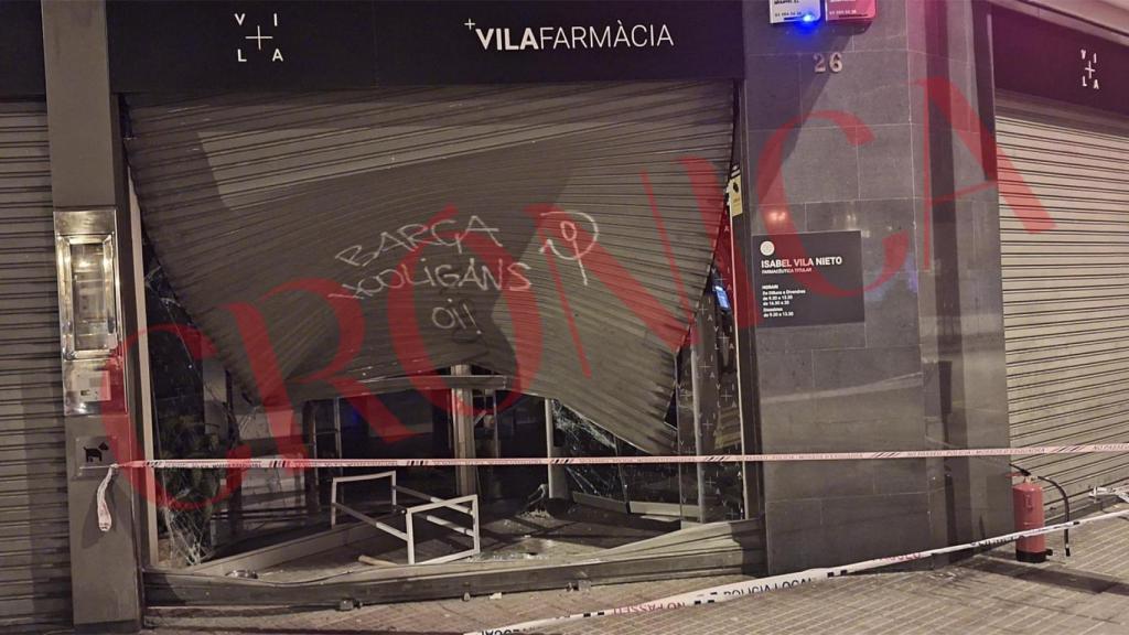 Imagen del alunizaje en una farmacia de Montcada i Reixac