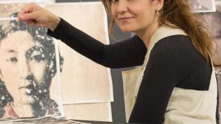 El trabajo de Marta Fábregas fusiona el arte con el activismo social