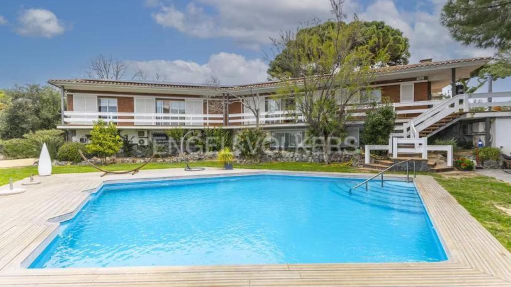 La casona de los Alós en Sant Pol de Mar, a la venta