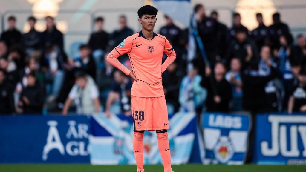 Dro Fernández, durante el derbi Espanyol B-Espanyol B