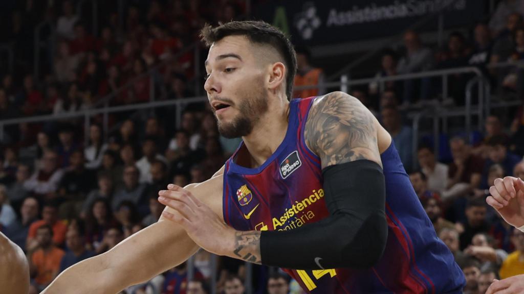 Willy Hernangómez, en acció durant el Barça de bàsquet-Baskonia