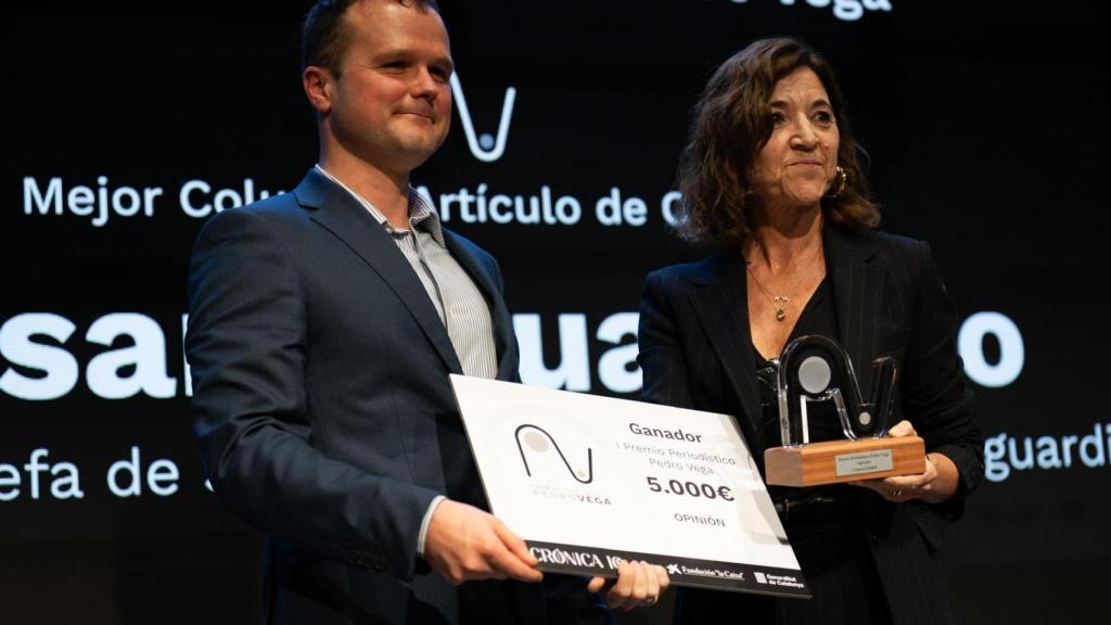 Susana Quadrado, redactora jefa de 'La Vanguardia' y galardonada junto al director de 'Cronica Global' Ignasi Jorro