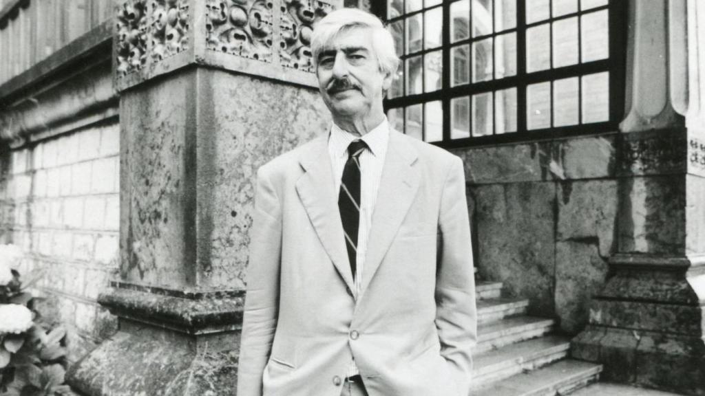 El escritor Juan Benet