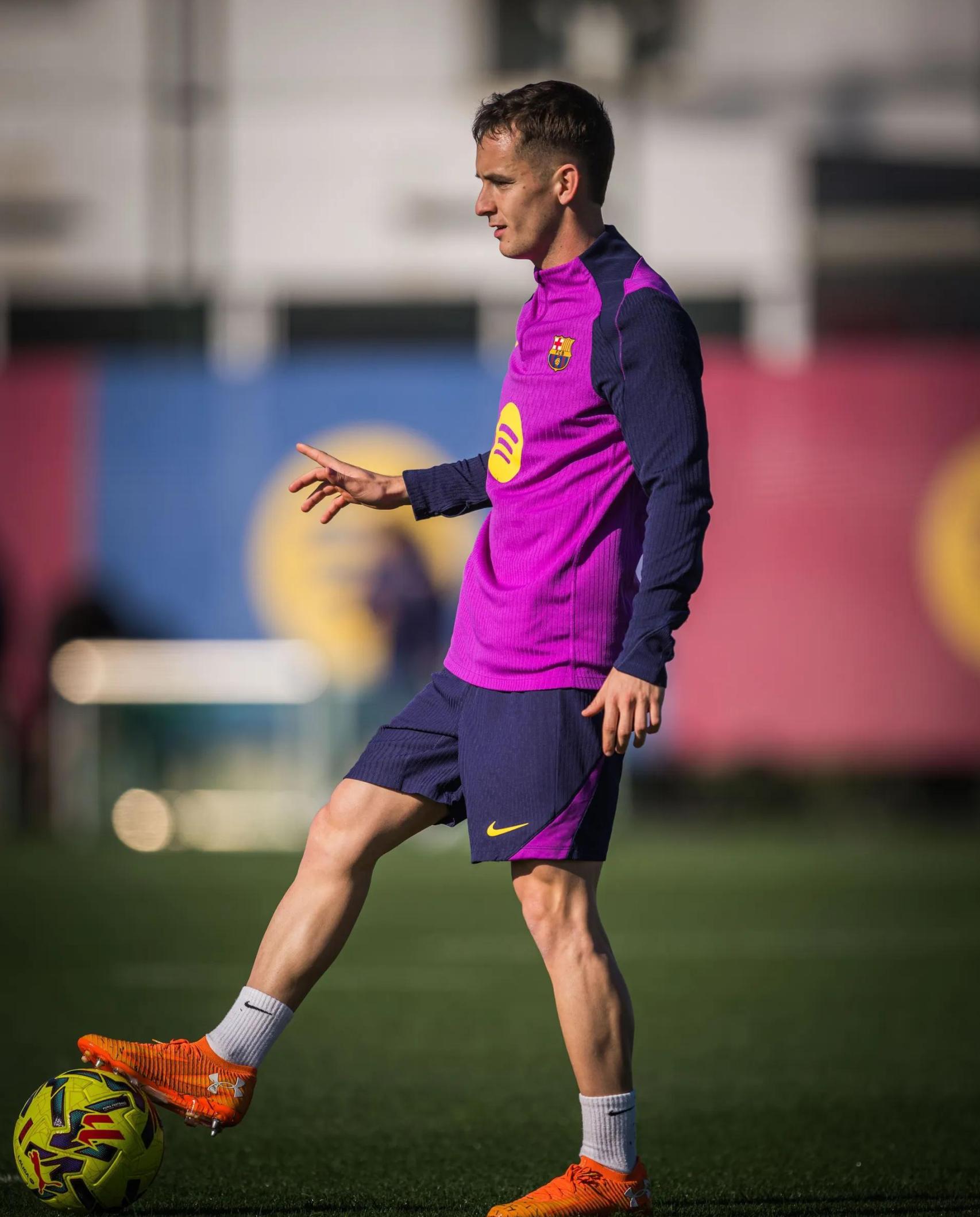 Marc Casadó en un entrenamiento del Barça