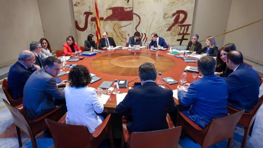 Reunión del Consell Executiu del Govern de la Generalitat, encabezada por el 'president' Salvador Illa, el 18 de noviembre de 2025