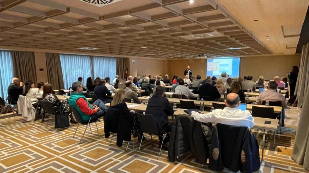 El cónclave de Patricia Emerald anteayer en Madrid