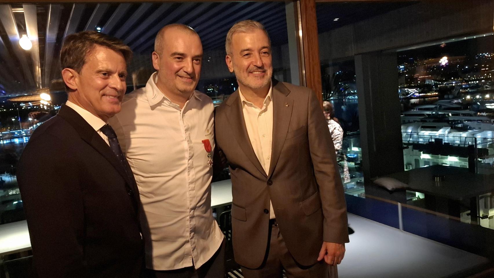 El ministro francés Manuel Valls, Romain Fornell y el alcalde de Barcelona, Jaume Collboni