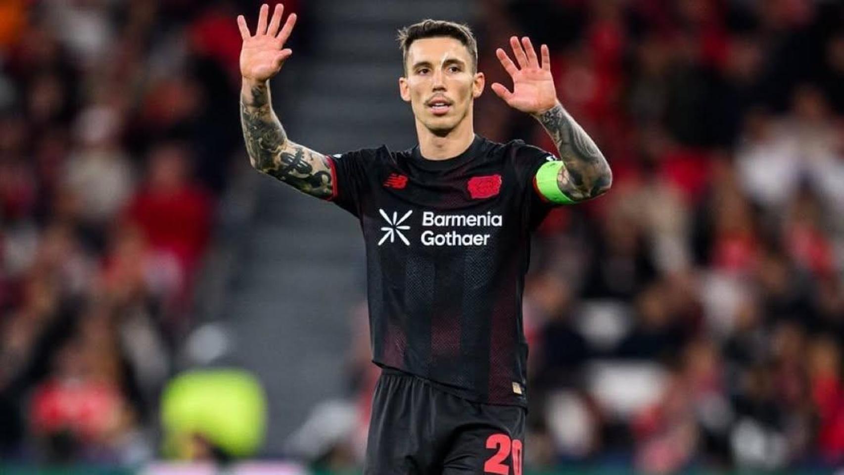 Alejandro Grimaldo, futbolista del Bayer Leverkusen