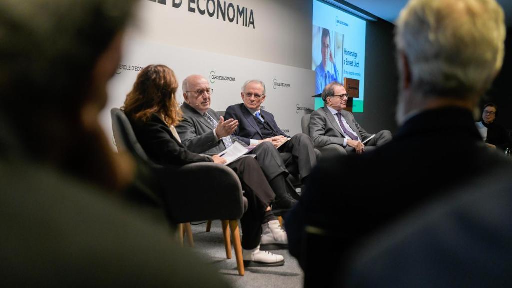 Joaquín Almunia, Antón Costas y Jordi Alberich en el acto del Cercle d'Economia