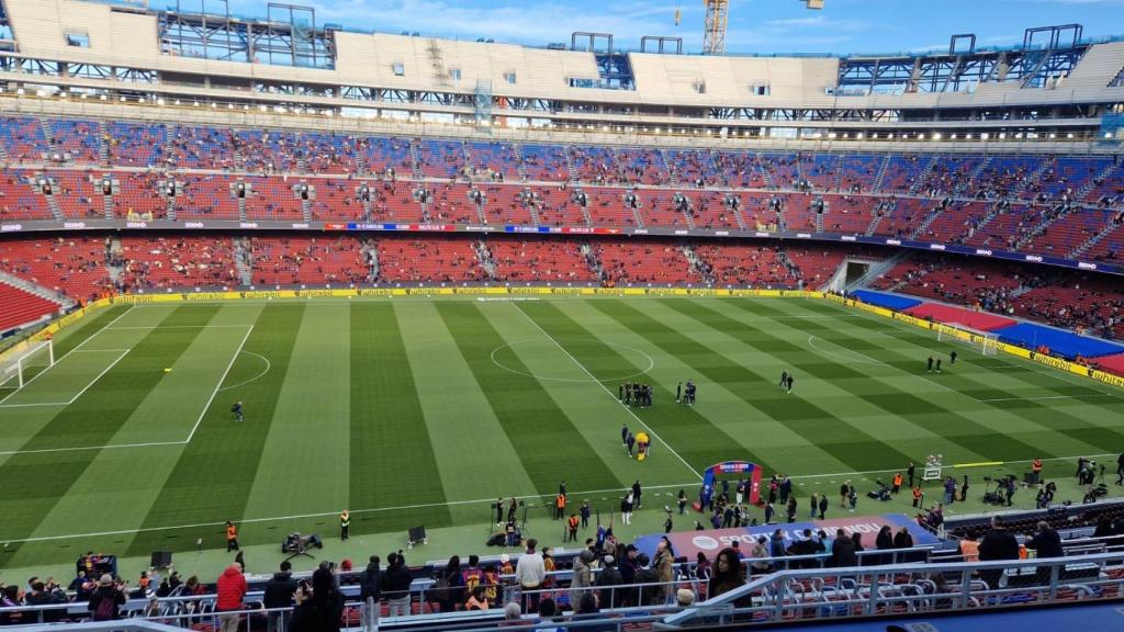 El Camp Nou, una hora y media antes del Barça-Athletic