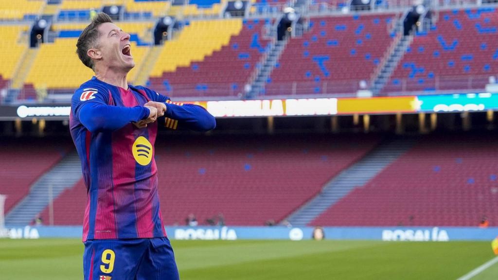 Robert Lewandowski celebra el seu gol al Barça-Athletic Club