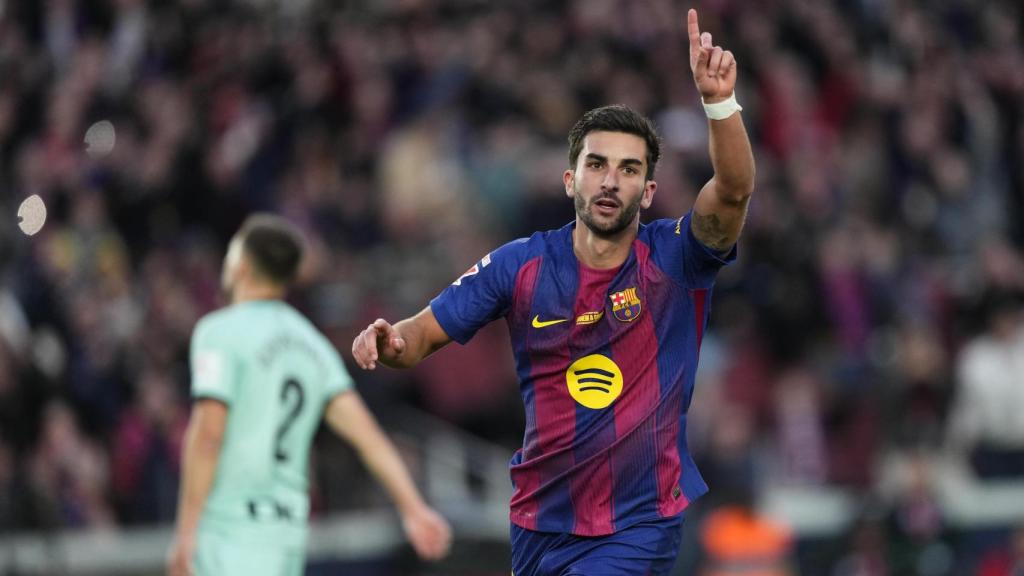 Ferran Torres celebra el seu gol al Barça-Athletic