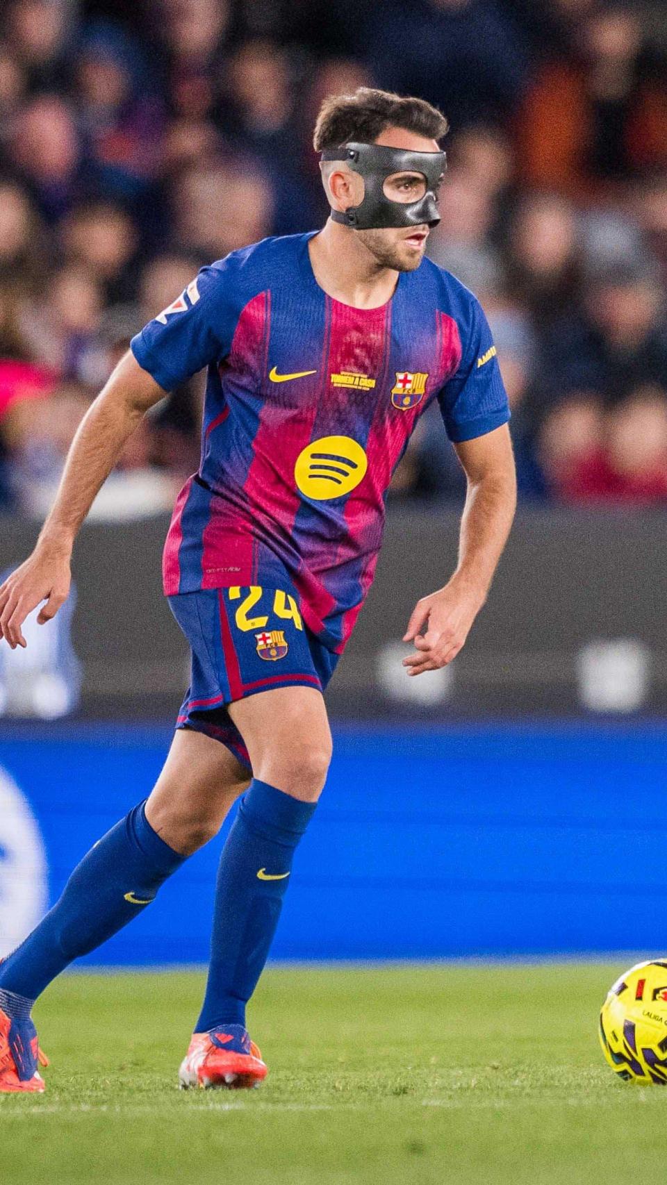 Éric Garcia controla la pilota al Barça-Athletic