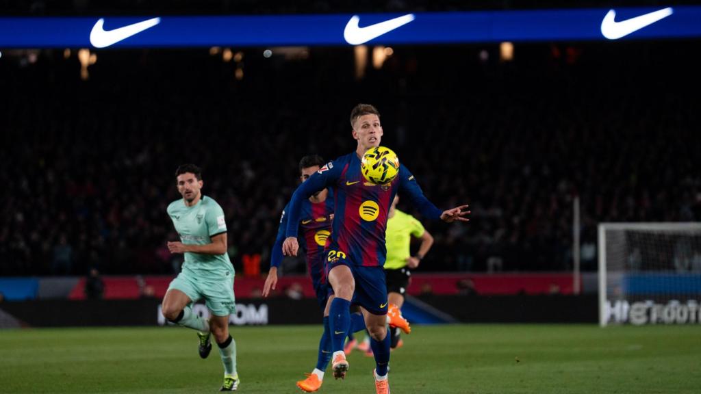 Dani Olmo durante el Barça-Athletic