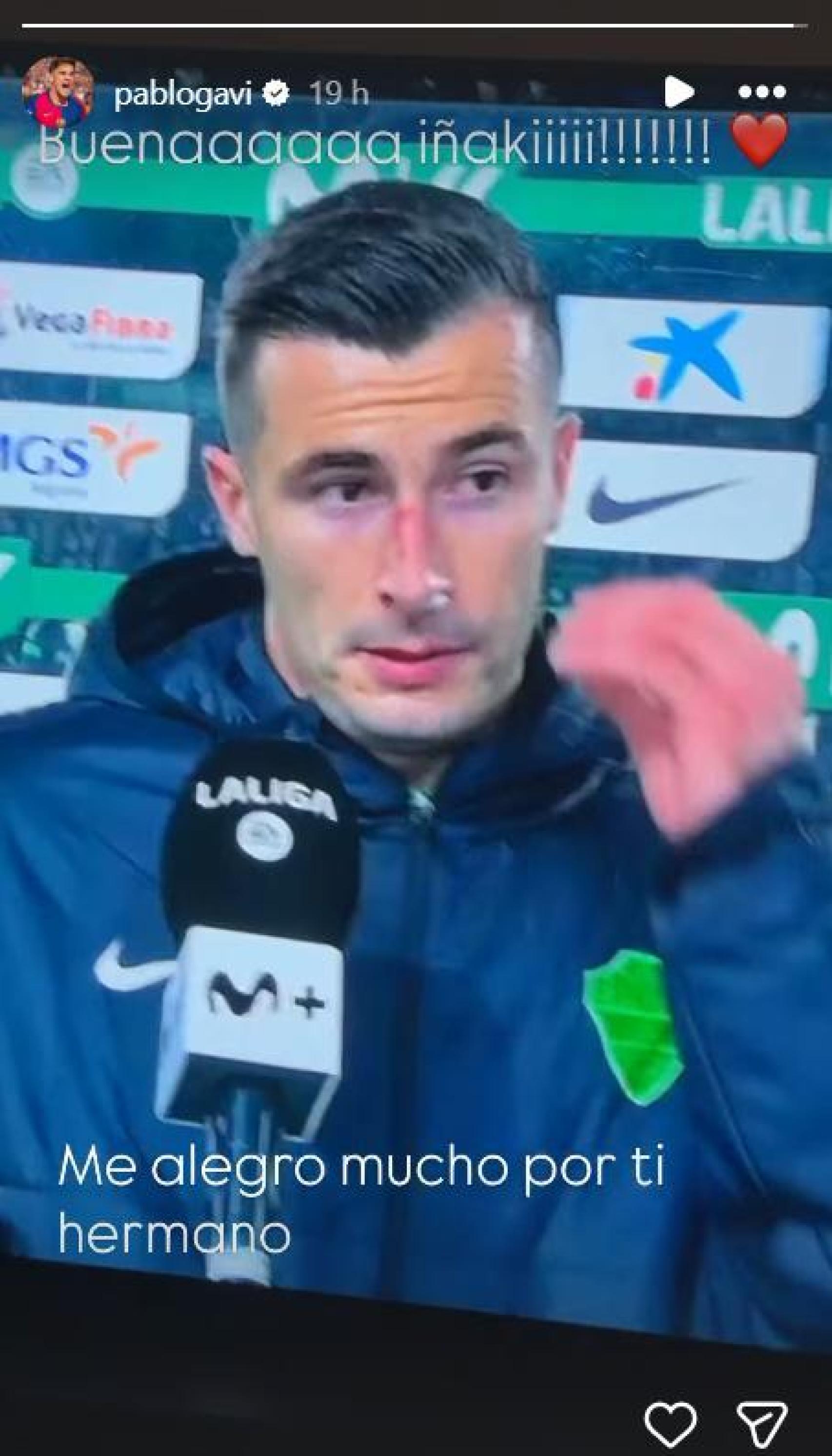 La felicitación eufórica de Gavi a Iñaki Peña por su actuación en el Elche-Real Madrid