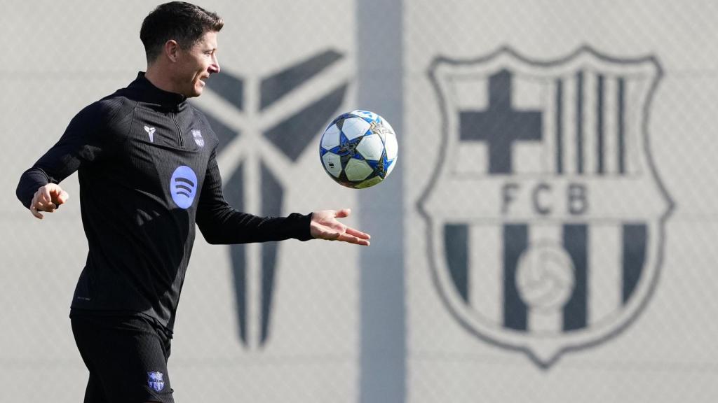 Robert Lewandowski, en l'entrenament previ al Chelsea-Barça