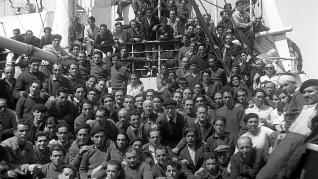 Tripulantes del barco 'Semíramis'