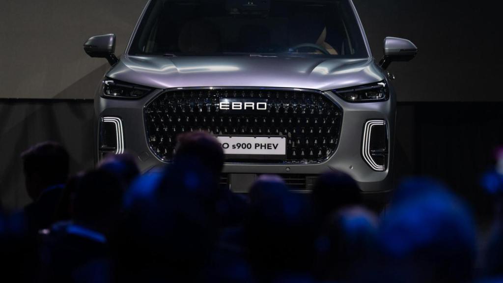 El nou EBRO s900 PHEV 4x4M, presentat en el primer aniversari de l’inici de la producció d’Ebro a la Zona Franca de Barcelona