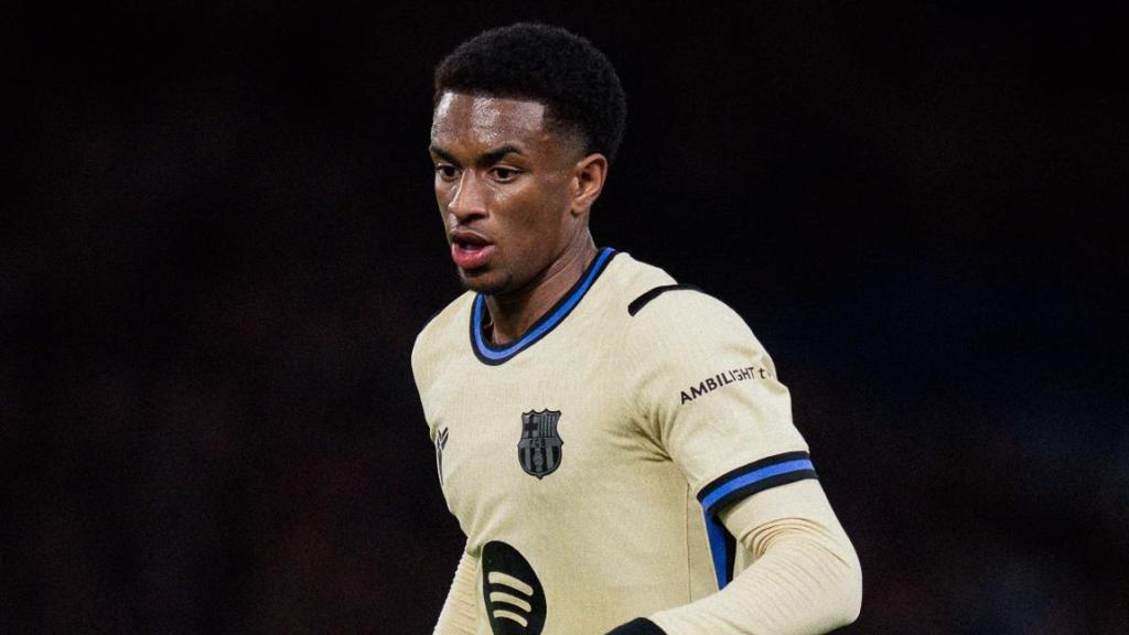 Alejandro Balde durante el Chelsea-Barça