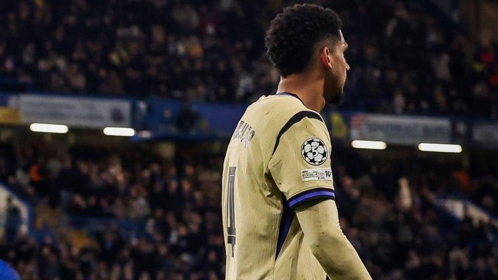 Ronald Araujo, expulsado del Chelsea-Barça por doble amarilla